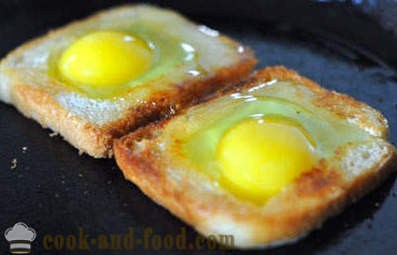 Τηγανητά αυγά τηγανητά σε ένα τοστ στα γαλλικά