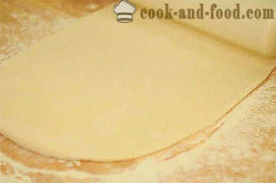 Κέικ ζυμομύκητα με τυρί στο φούρνο