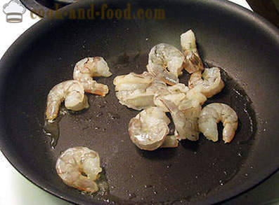 Τηγανητές γαρίδες με σκόρδο στη σάλτσα σόγιας