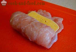 Ρολό κοτόπουλο «Cordon Bleu» σε σάλτσα κρέμας
