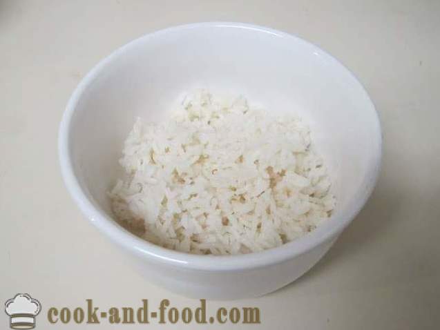 Ρύζι σούπα με λάχανο και κιμά