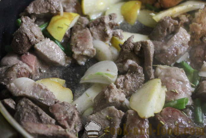 Χοιρινό κατσαρόλας με δεντρολίβανο και αχλάδι - πώς να μαγειρεύουν ένα νόστιμο στιφάδο από χοιρινό, βήμα προς βήμα με φωτογραφίες RECEP