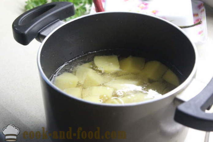 Φιδέ σούπα με κοτόπουλο και πατάτες - πώς να προετοιμάσει μια νόστιμη σούπα πατάτας με χυλοπίτες και το κοτόπουλο, με μια βήμα προς βήμα φωτογραφίες συνταγή