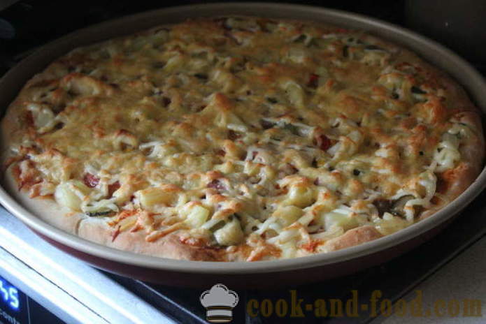 Η ζύμη για πίτσα με κρέας και τυρί στο σπίτι - βήμα προς βήμα η συνταγή φωτο-πίτσα με κιμά στο φούρνο