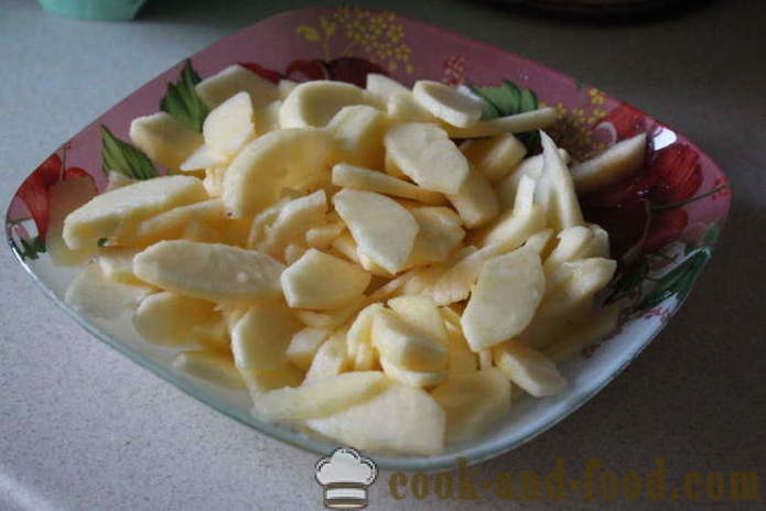 Συνταγή μηλόπιτα Tsvetaeva είναι ένα κλασικό turn-based Tsvetaeva τούρτα με φωτογραφία