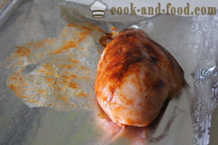 Αρχική παστουρμά στήθος κοτόπουλου σε αλουμινόχαρτο - πώς να κάνει ένα κοτόπουλο παστουρμά στον φούρνο, με μια βήμα προς βήμα φωτογραφίες συνταγή