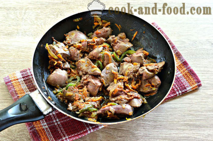 Κοκκινιστό συκώτι κοτόπουλο με λαχανικά - πώς να μαγειρεύουν τα συκωτάκια στο τηγάνι, ένα βήμα προς βήμα φωτογραφίες συνταγή