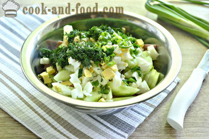Σαλάτα Μαγιονέζα με κινέζικο λάχανο και λουκάνικα - Πώς να προετοιμάσει μια σαλάτα με κινέζικο λάχανο με αυγό, ένα βήμα προς βήμα φωτογραφίες συνταγή
