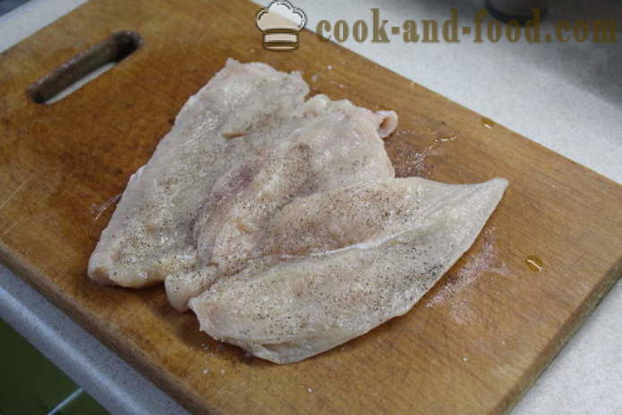 Ψητό ρολό κοτόπουλο στο φούρνο - όπως ψημένο ρολό κοτόπουλο στο φούρνο σε αλουμινόχαρτο, με μια βήμα προς βήμα φωτογραφίες συνταγή