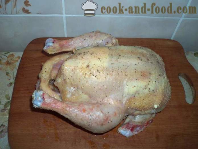 Ένα ολόκληρο κοτόπουλο στο φούρνο σε ένα φύλλο - όπως ένα νόστιμο ψητό κοτόπουλο σε όλο το φούρνο, ένα βήμα προς βήμα φωτογραφίες συνταγή