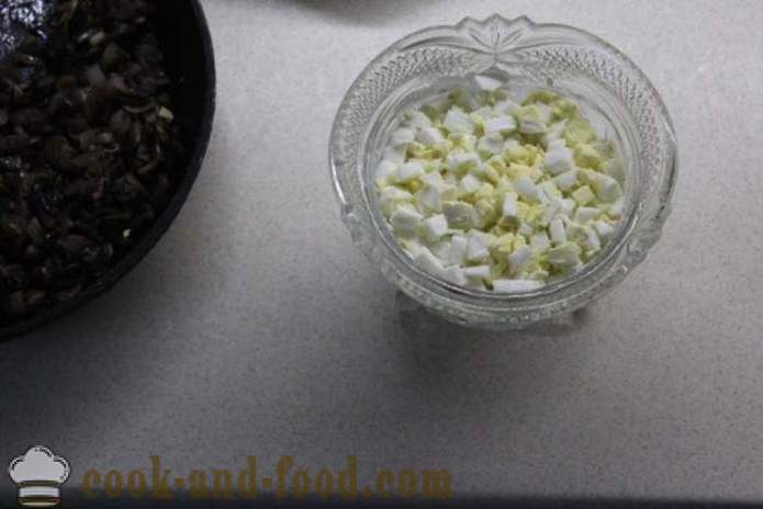 Πολυεπίπεδη σαλάτα καβούρι με ρύζι και μανιτάρια - πώς να μαγειρεύουν σαλάτα καβούρι με ρύζι και μανιτάρια, βήμα προς βήμα φωτογραφίες συνταγή