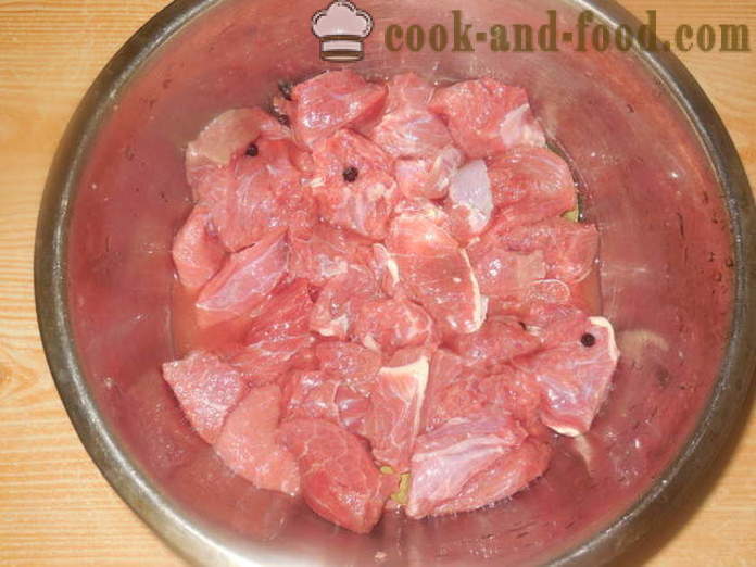Διαγωνισμός κρέας στιφάδο - πώς να σιγοψήνω multivarka κρέας, βήμα προς βήμα φωτογραφίες συνταγών