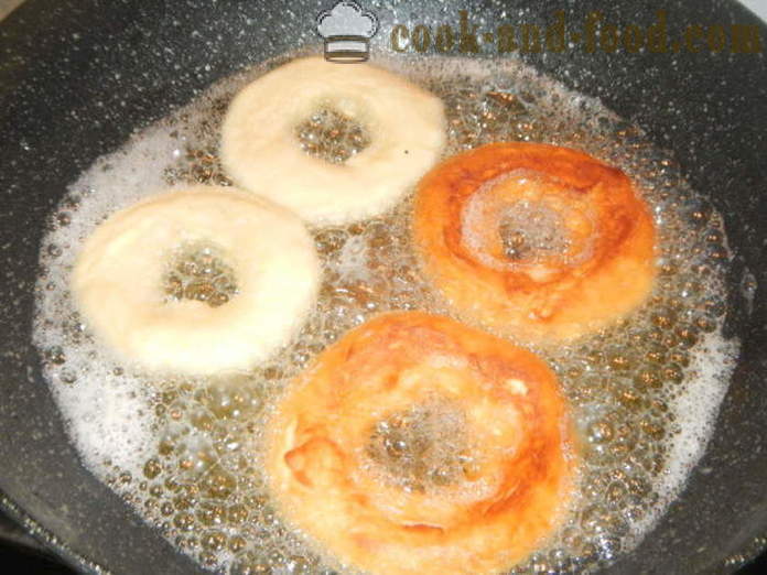 Ντόνατς μαγιά για το κεφίρ - πώς να μαγειρεύουν ντόνατς από ζύμη μαγιάς, ένα βήμα προς βήμα φωτογραφίες συνταγή