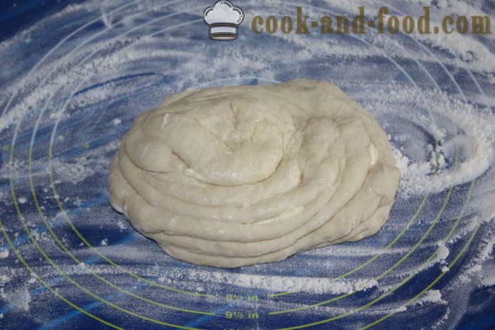 Κέικ ζύμη σφολιάτας γεμιστά με κοτόπουλο και πατάτες - πώς να ψήνουν μια πίτα με κοτόπουλο και πατάτες στο φούρνο, με μια βήμα προς βήμα φωτογραφίες συνταγή
