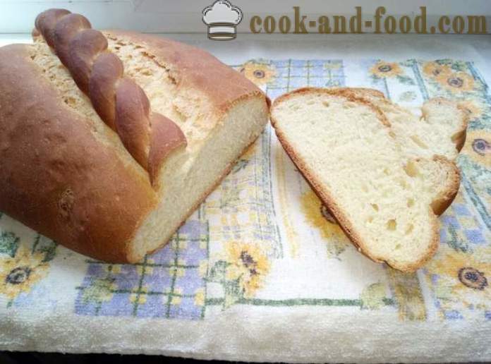 Σπιτικό ψωμί ολικής αλέσεως στο φούρνο