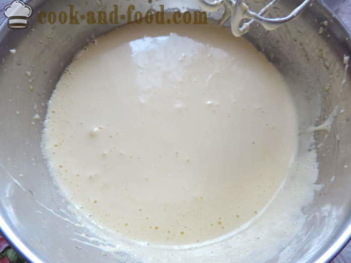 Νόστιμα κέικ με κρέμα γάλακτος - πώς να μαγειρεύουν muffins με κρέμα και σταφίδες, ένα βήμα προς βήμα φωτογραφίες συνταγή