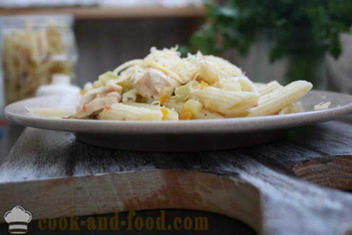 Ιταλικά σπιτικά ζυμαρικά με κοτόπουλο, λαχανικά και τυρί - πώς να μαγειρεύουν ιταλικά ζυμαρικά στο σπίτι, βήμα προς βήμα φωτογραφίες συνταγή