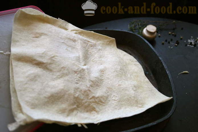 Φάκελοι γεμιστό με πίτα στη σχάρα για πικ-νικ - πώς να μαγειρεύουν ένα νόστιμο ψωμί πίτα με γέμιση από το σπίτι, βήμα προς βήμα φωτογραφίες συνταγή