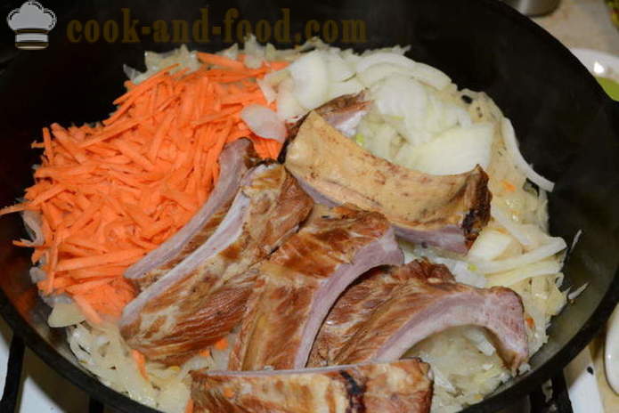 Λάχανο τουρσί και φρέσκο ​​λάχανο με κρέας - πώς να μαγειρεύουν ένα νόστιμο στιφάδο λάχανο σε μια κατσαρόλα, με μια βήμα προς βήμα φωτογραφίες συνταγή