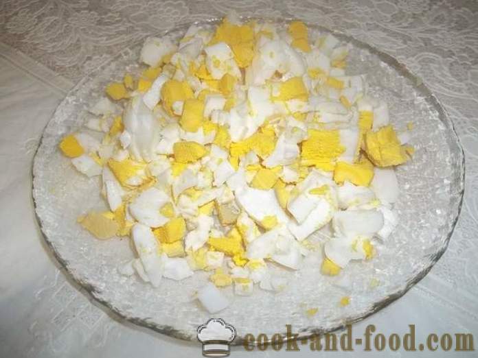 Νόστιμη σαλάτα από ραπανάκι με αυγά και φρέσκο ​​κρεμμυδάκι - πώς να προετοιμάσει μια σαλάτα από ραπανάκι, ένα βήμα προς βήμα φωτογραφίες συνταγή