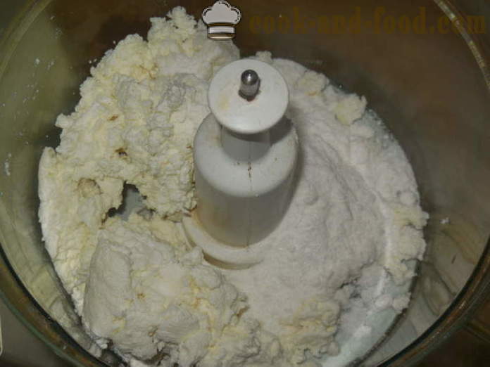 Πηγμένο γάλα για τυρί Πάσχα με κρέμα και σοκολάτα - πώς να μαγειρεύουν το πηγμένο γάλα για τυρί Πάσχα χωρίς αυγά, βήμα προς βήμα φωτογραφίες συνταγή