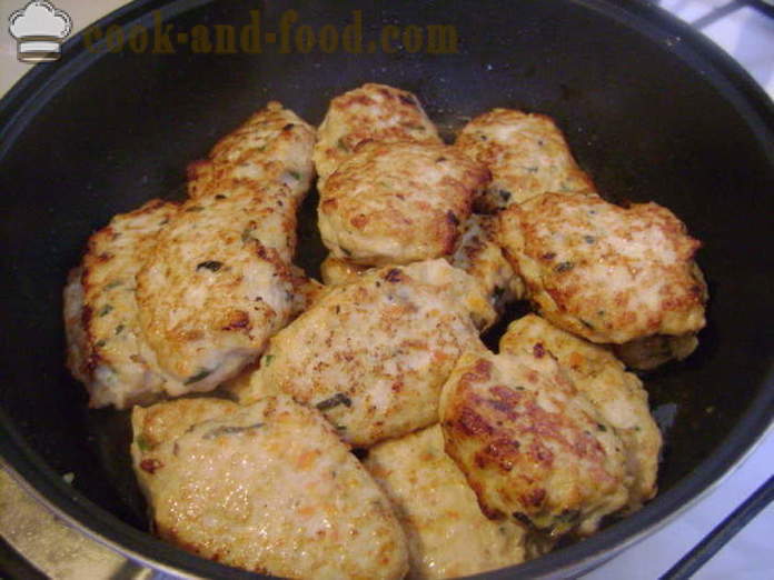 Ζουμερό μπιφτέκι κοτόπουλο με καρότο, κρεμμύδι - πώς να κάνει χυμώδεις παϊδάκια κοτόπουλο στο τηγάνι, μια βήμα προς βήμα φωτογραφίες συνταγή