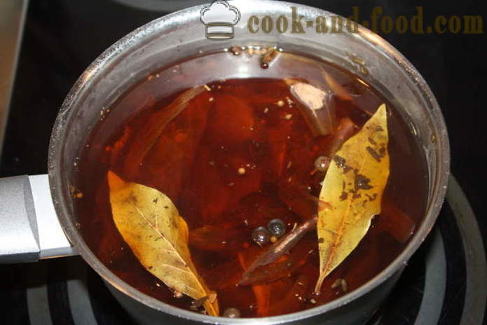 Νόστιμο το σκουμπρί, καπνιστό τσάι και το κρεμμύδι φλούδες - πώς να καπνίσει το σκουμπρί με τη φλούδα κρεμμυδιού στο σπίτι, βήμα προς βήμα φωτογραφίες συνταγή