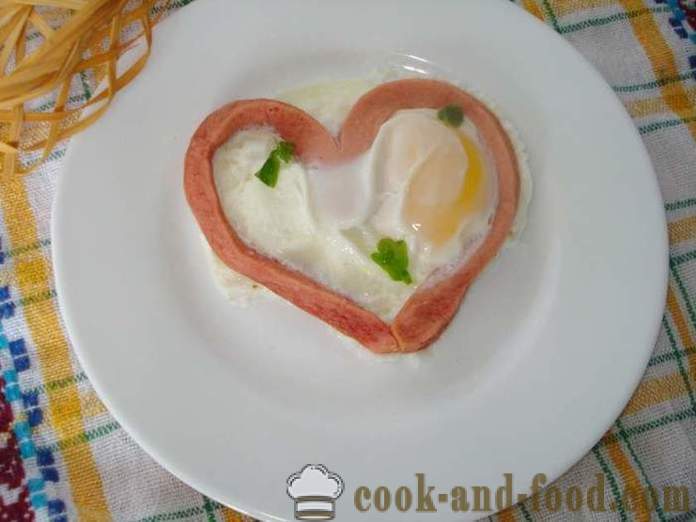 Ομελέτα με μια καρδιά με λουκάνικο - πώς να κάνει ομελέτα με τη μορφή της καρδιάς σε ένα φούρνο μικροκυμάτων, ένα βήμα προς βήμα φωτογραφίες συνταγή