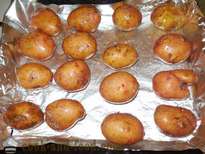 Πατάτες φούρνου με τη φλούδα στο φούρνο - και νόστιμα ψητές πατάτες με τη φλούδα τους στο φούρνο, με μια βήμα προς βήμα φωτογραφίες συνταγή