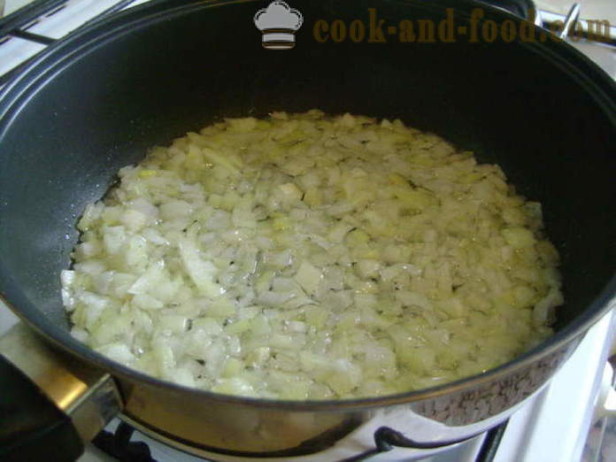 Delicious Χαβιάρι από τεύτλα με κρεμμύδια και αγγούρι - πώς να μαγειρεύουν τα αυγά με παντζάρια σε ένα τηγάνι, με μια βήμα προς βήμα φωτογραφίες συνταγή