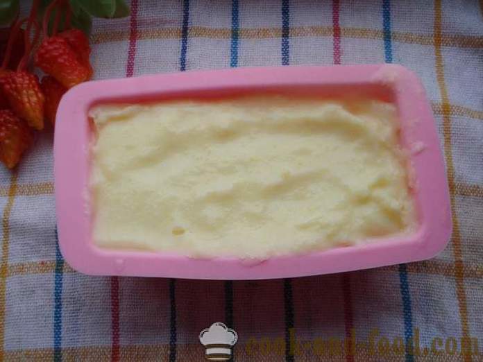 Σπιτικό παγωτό από γάλα με άμυλο - πώς να κάνει ένα παγωτό παγωτό στο σπίτι, βήμα προς βήμα φωτογραφίες συνταγή
