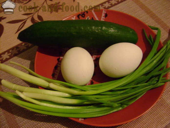 Σαλάτα: τα αγγούρια, τα αυγά, το σχοινόπρασο και μαγιονέζα - πώς να κάνει σαλάτα αγγούρι με μαγιονέζα, μια βήμα προς βήμα φωτογραφίες συνταγή
