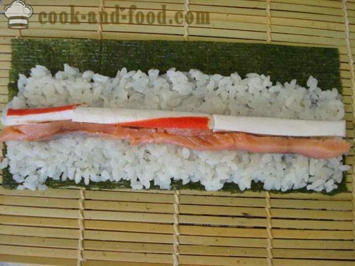 Ρολά σούσι με ραβδιά καβούρι και κόκκινο ψάρι - ρολά μαγείρεμα σούσι στο σπίτι, βήμα προς βήμα φωτογραφίες συνταγή