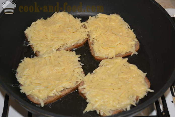 Ζεστό σάντουιτς με τριμμένο πρώτες πατάτες - πώς να κάνει ζεστά σάντουιτς στο τηγάνι, ένα βήμα προς βήμα φωτογραφίες συνταγή