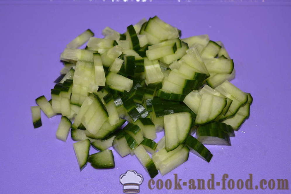 Μια απλή σαλάτα με μανιτάρια τουρσί - πώς να προετοιμάσει μια σαλάτα από μανιτάρια τουρσί, ένα βήμα προς βήμα φωτογραφίες συνταγή