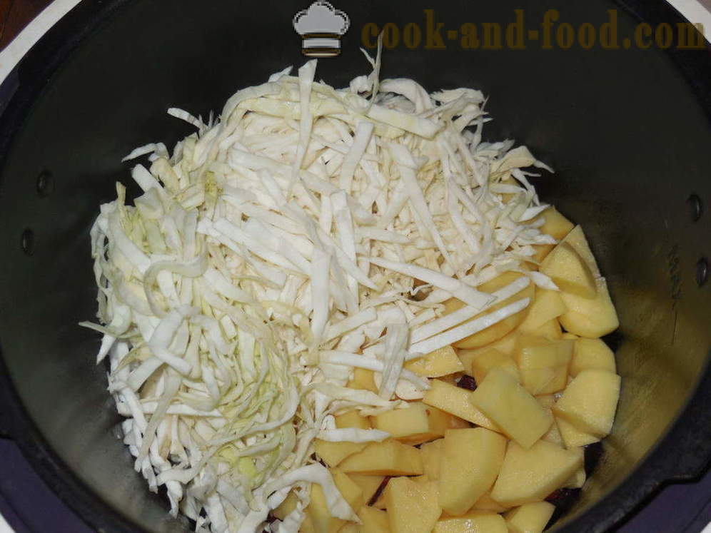 Σούπα λαχανικών με σαρδέλες σε σάλτσα ντομάτας σε multivarka - πώς να μαγειρεύουν σούπα λαχανικών με γαύρο, ένα βήμα προς βήμα φωτογραφίες συνταγή