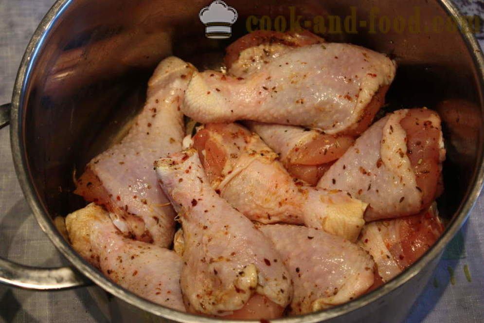 Τραγανό πόδια κοτόπουλου σε κουρκούτι - όπως το τηγάνισμα πόδια κοτόπουλου στο τηγάνι-βήμα φωτογραφίες συνταγή