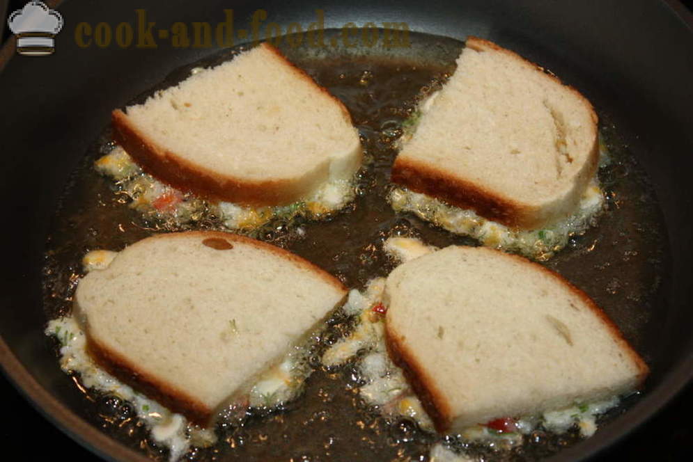 Ζεστό σάντουιτς με τυρί και τα αυγά - πώς να κάνει ζεστά σάντουιτς στο τηγάνι, μια βήμα προς βήμα φωτογραφίες συνταγή