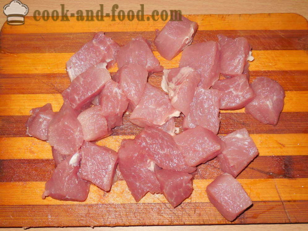 Ψητή πατάτα με κρέας και λαχανικά - πώς να μαγειρεύουν ένα στιφάδο από πατάτες με κρέας στο multivarka, βήμα προς βήμα φωτογραφίες συνταγή