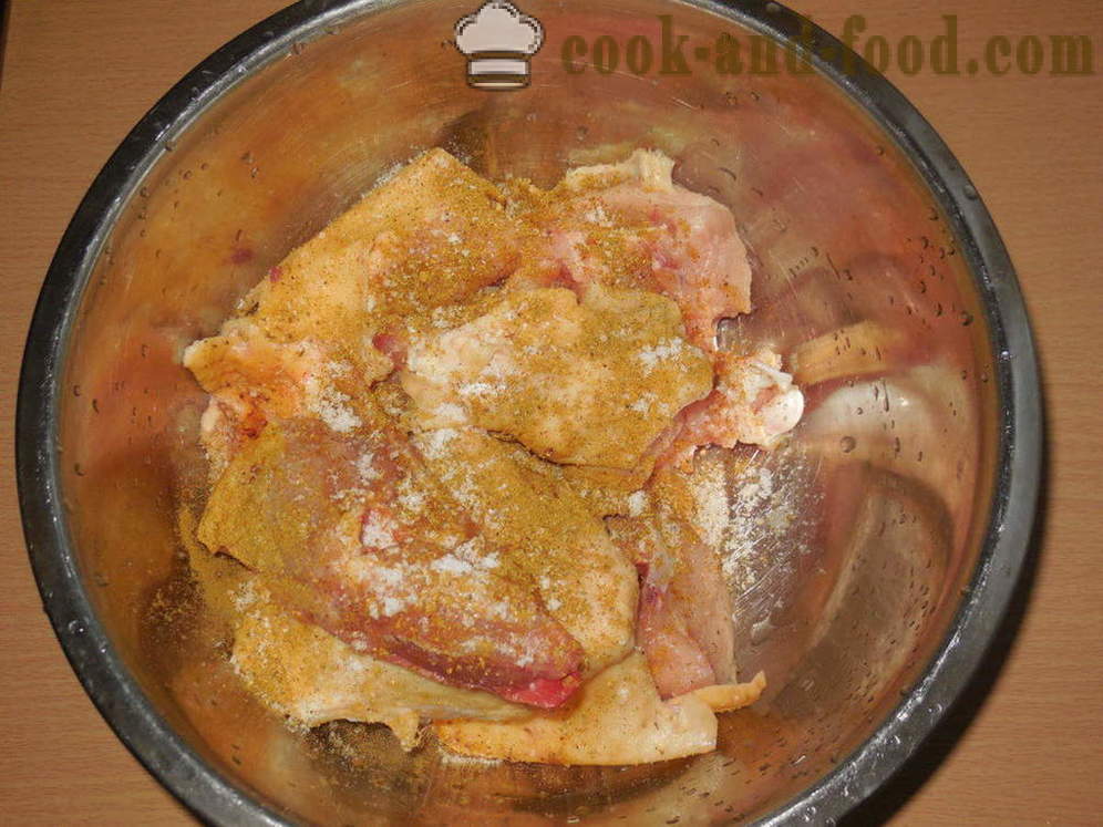 Κοκκινιστό κοτόπουλο στην κατσαρόλα στο φούρνο στο ζουμί του - πώς να ψήνουν κοτόπουλο στην κατσαρόλα με λαχανικά, ένα βήμα προς βήμα φωτογραφίες συνταγή