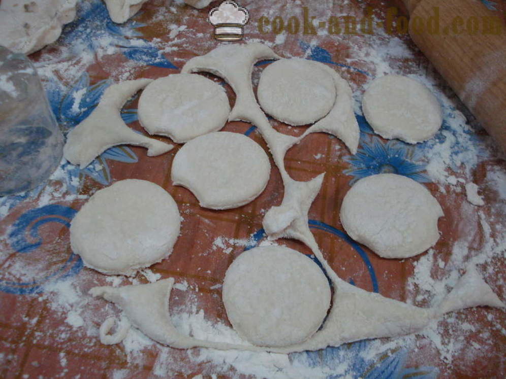 Ζυμαρικά με μανιτάρια - πώς να μαγειρεύουν ζυμαρικά με μανιτάρια, ένα βήμα προς βήμα φωτογραφίες συνταγή
