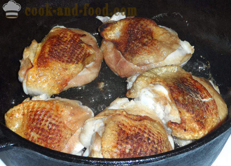 Κοτόπουλο με μανιτάρια σε σάλτσα κρέμας - πώς να μαγειρεύουν κοτόπουλο με σάλτσα μανιταριών, βήμα προς βήμα φωτογραφίες συνταγή