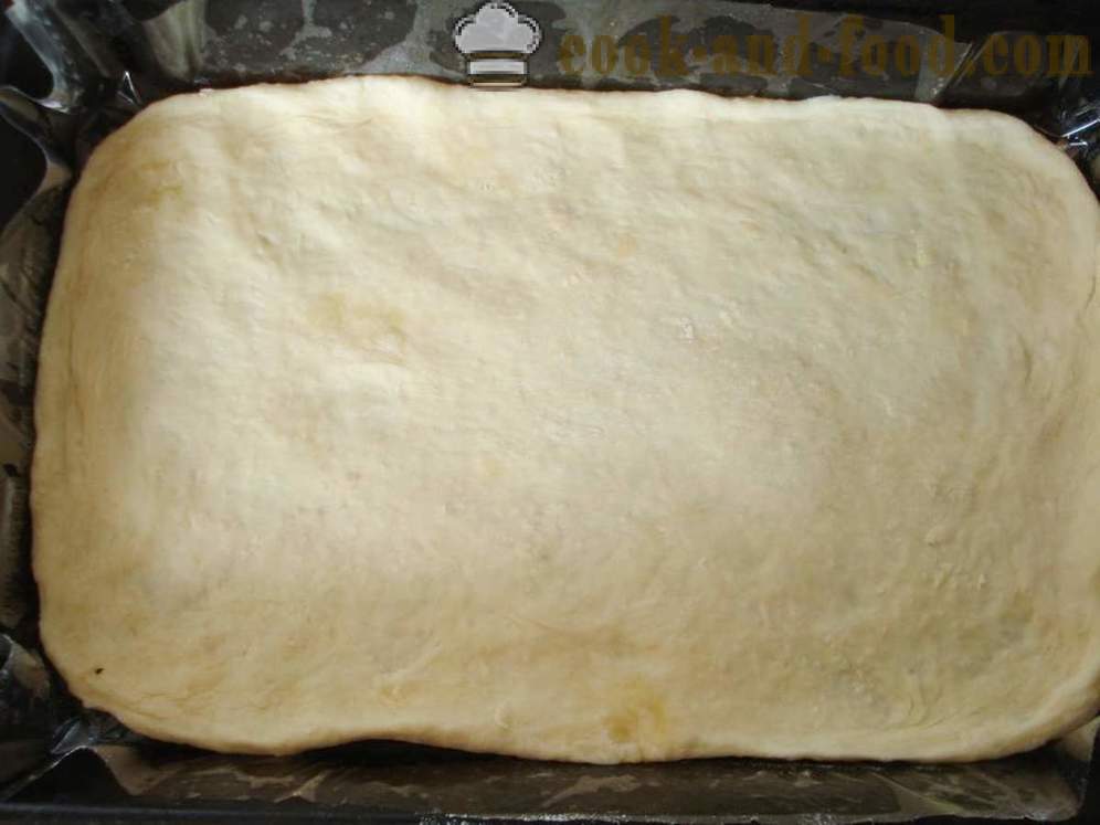 Πίτσα από το τελικό ζύμη στο φούρνο - πώς να κάνει μια πίτσα με λουκάνικο στο σπίτι, βήμα προς βήμα φωτογραφίες συνταγή
