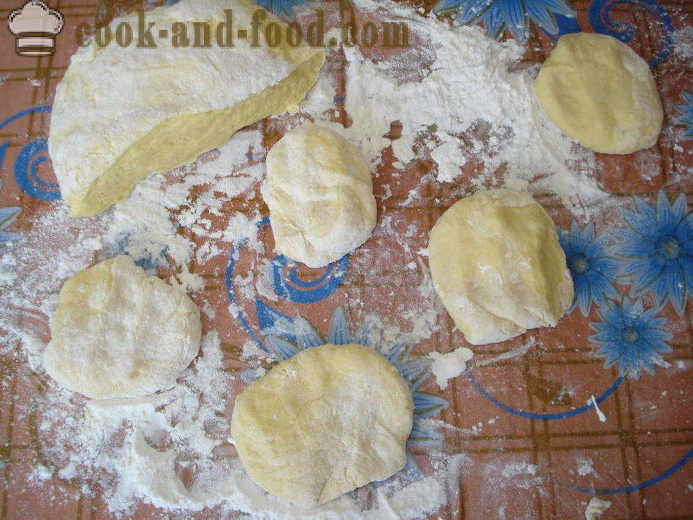 Οι αρχικές μεγάλες ζυμαρικά με μούρα - πώς να μαγειρεύουν ζυμαρικά με μούρα, μια βήμα προς βήμα φωτογραφίες συνταγή