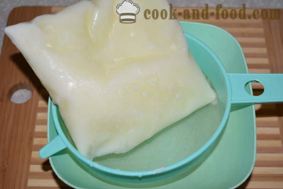 Τυρί cottage της παγωμένο γιαούρτι - πώς να κάνει το τυρί από το κατάστημα γιαούρτι στο σπίτι, βήμα προς βήμα φωτογραφίες συνταγή
