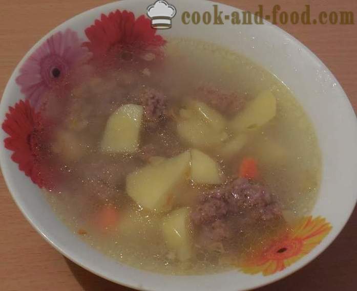 Σούπα με κεφτεδάκια από κιμά και σιμιγδάλι - πώς να μαγειρεύουν σούπα και τα κεφτεδάκια - ένα βήμα προς βήμα φωτογραφίες συνταγή
