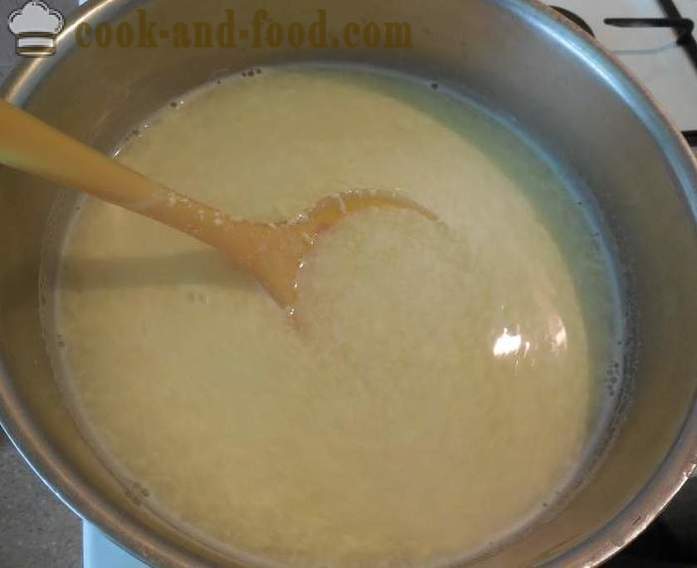 Πώς να φτιάξετε σπιτικό τυρί cottage από το γάλα - μια απλή συνταγή και βήμα-βήμα φωτογραφία