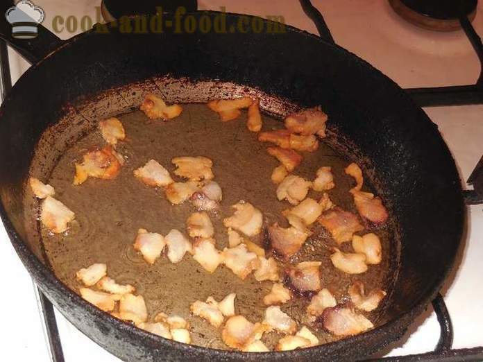 Τηγανητές πατάτες σε ένα τηγάνι με το μπέικον και αυγά - πώς να μαγειρέψετε νόστιμα τηγανιτές πατάτες και σωστά, βήμα-βήμα συνταγή με φωτογραφίες.