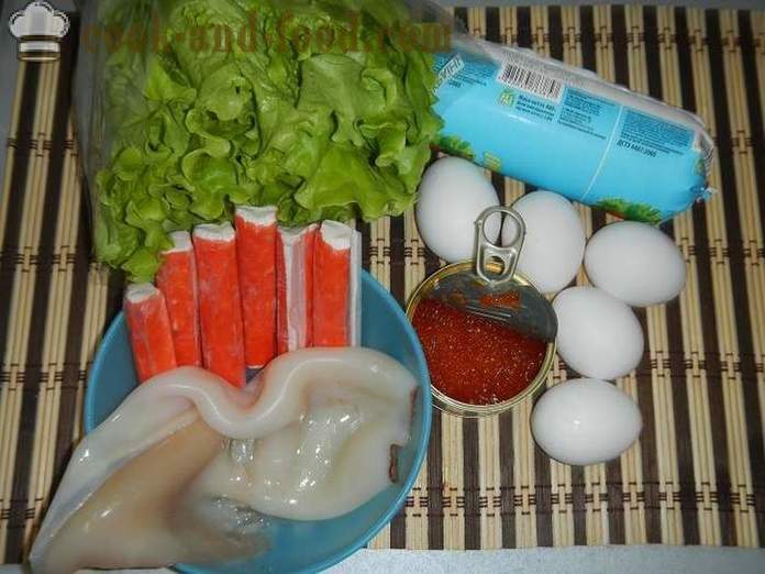 Μια απλή και νόστιμη σαλάτα με καλαμάρι, ραβδιά καβούρι και κόκκινο χαβιάρι - πώς να προετοιμάσει μια σαλάτα του καλαμάρια με το αυγό, ένα βήμα προς βήμα συνταγή με φωτογραφίες.
