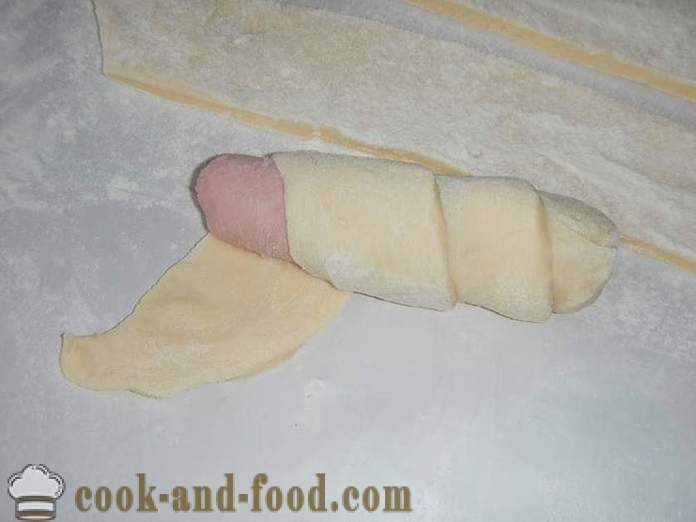 Λουκάνικα σε ζύμη ζύμη στο φούρνο - πώς να μαγειρεύουν οι χοίροι σε κουβέρτες στο σπίτι, βήμα προς βήμα συνταγή με φωτογραφίες.